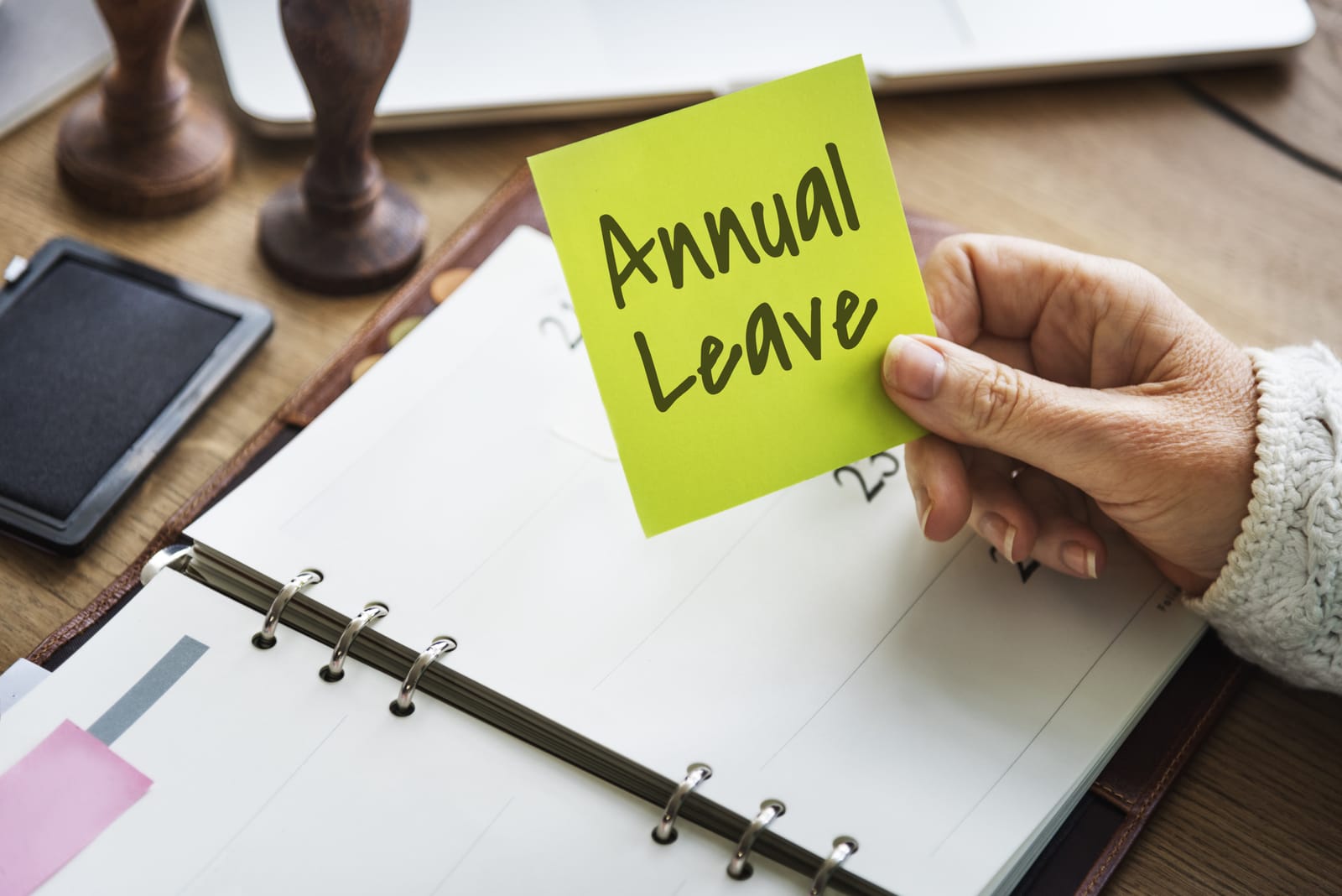 Shift Worker Annual Leave Entitlements in Australia: What SME Employers Must Know